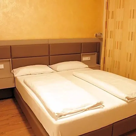 Isar 5* ميونيخ