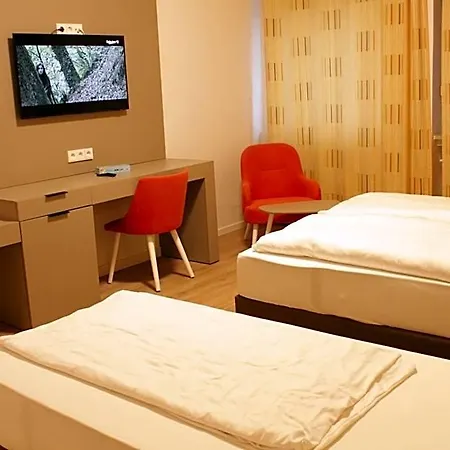 Isar 5* ميونيخ